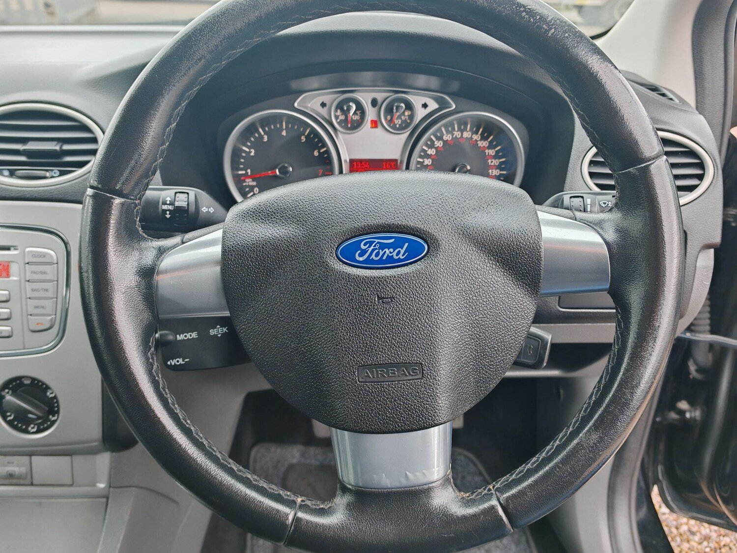 Used Ford Focus 2009 for sale - 76597103: Photo 12