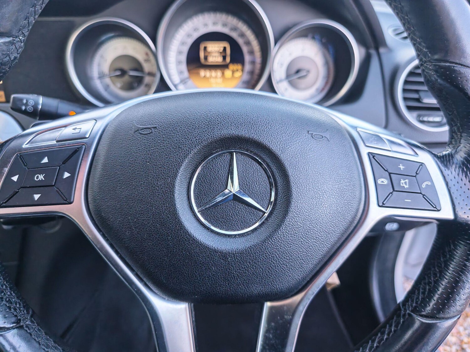 Used Mercedes-Benz C Class 2011 for sale - 77574885: Photo 11