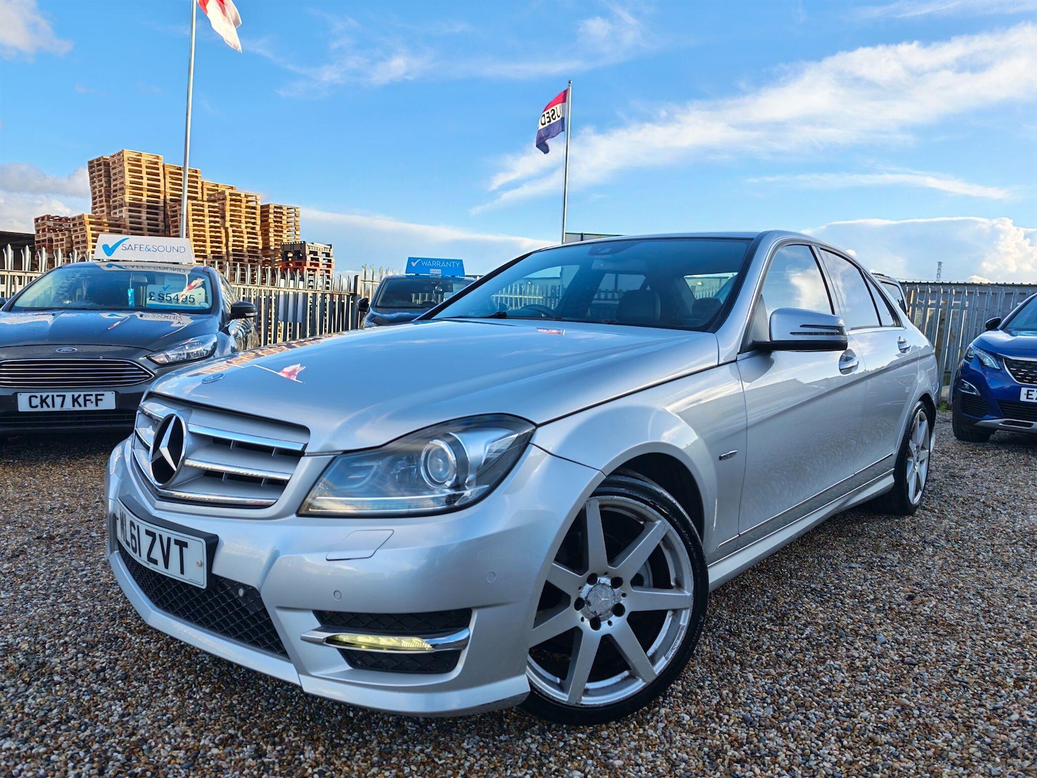 Used Mercedes-Benz C Class 2011 for sale - 77574885: Photo 3