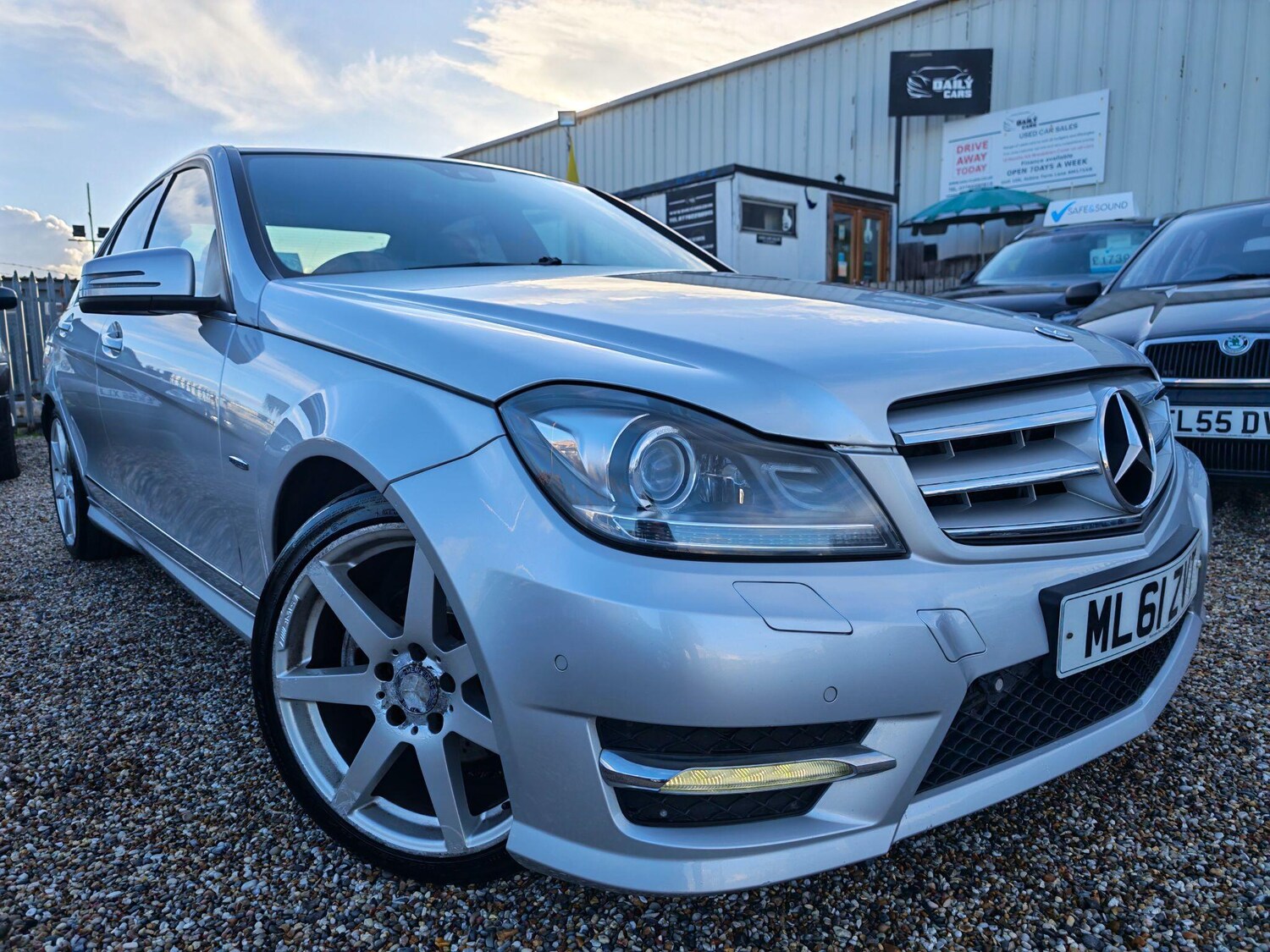 Used Mercedes-Benz C Class 2011 for sale - 77574885: Photo 31