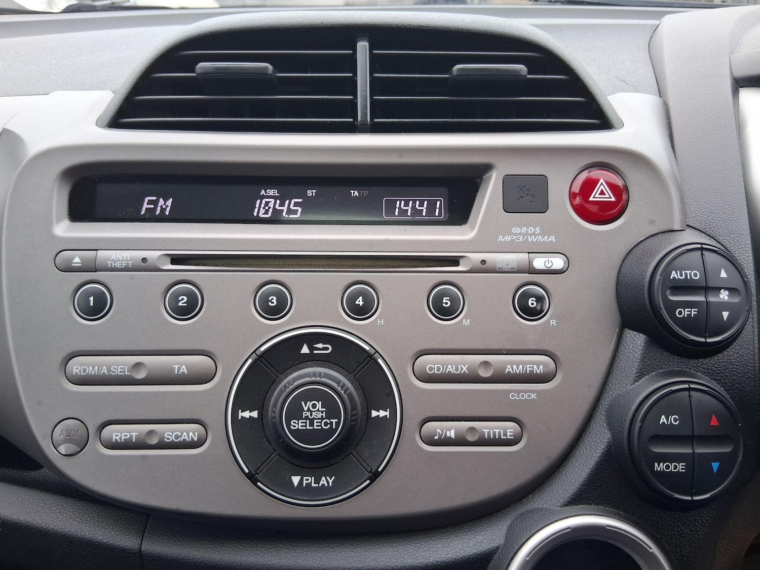 Used Honda Jazz 2009 for sale - 77143411: Photo 14