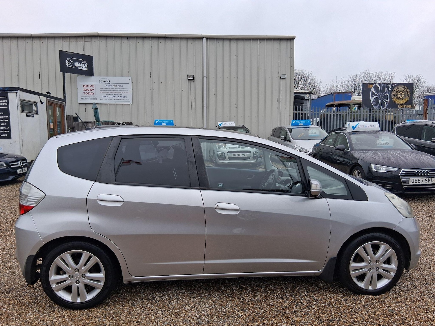 Used Honda Jazz 2009 for sale - 77143411: Photo 29