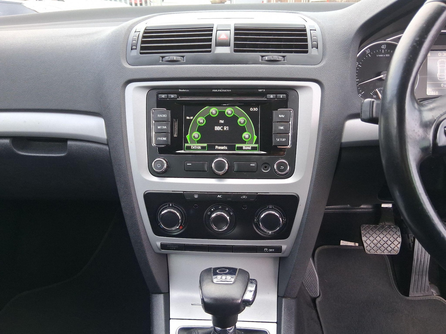 Used Skoda Octavia 2012 for sale - 77345044: Photo 14