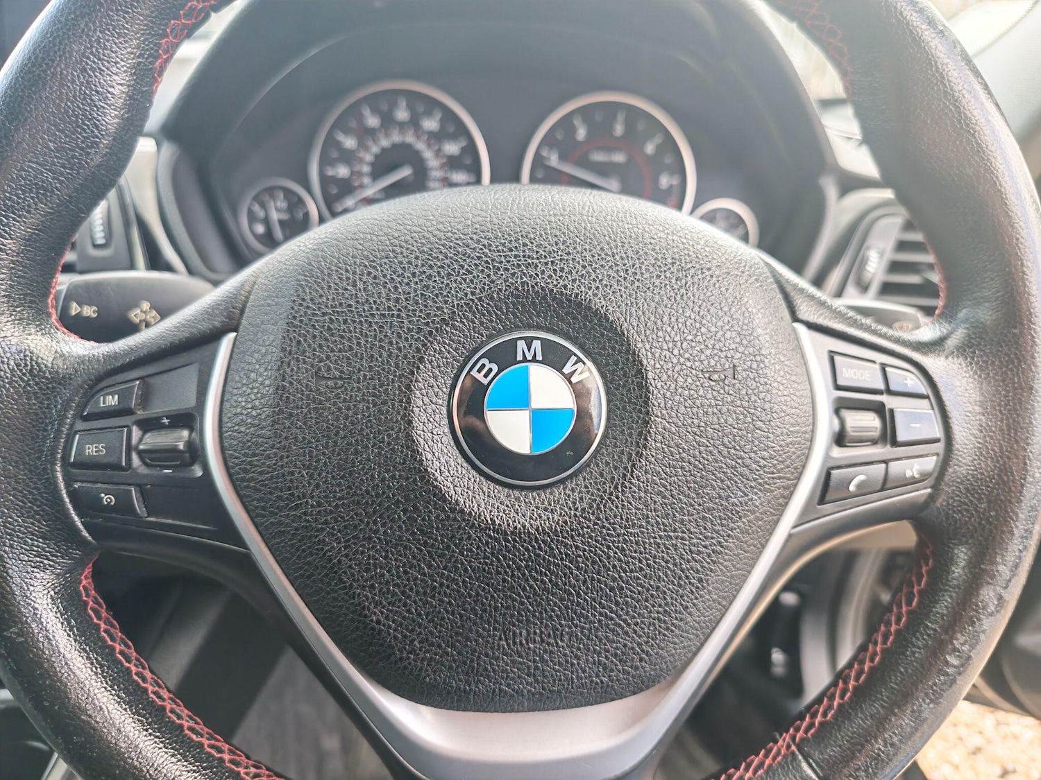 Used BMW 3 Series 2015 for sale - 77839793: Photo 12