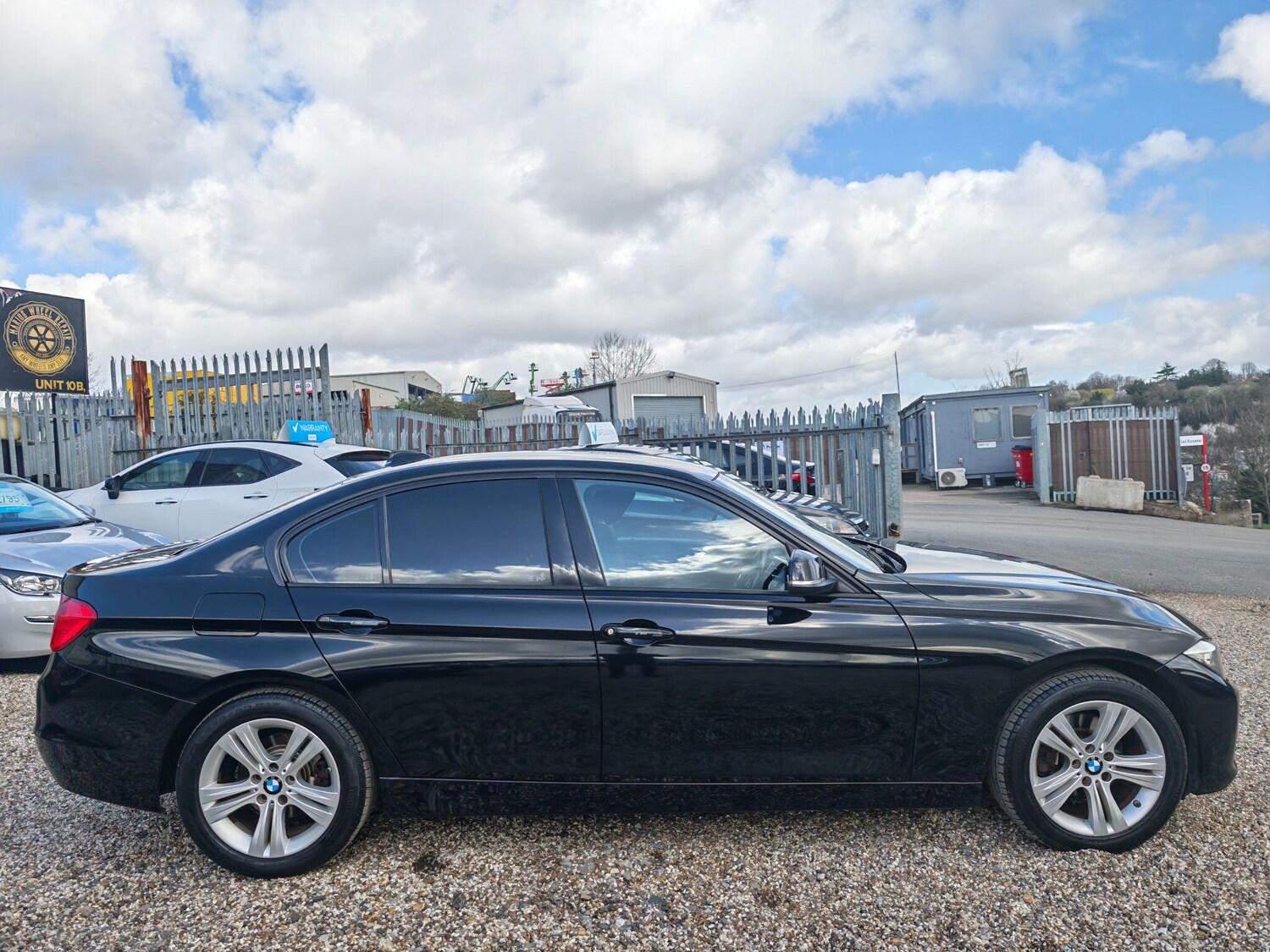 Used BMW 3 Series 2015 for sale - 77839793: Photo 32