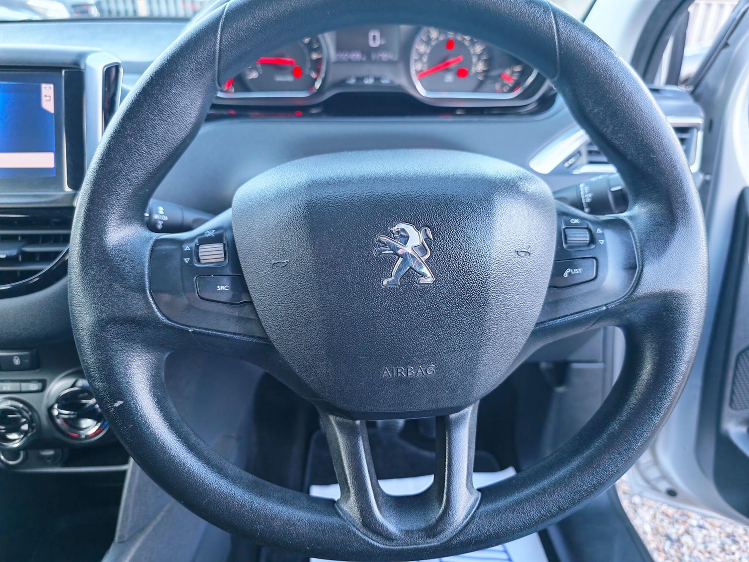 Used Peugeot 208 2018 for sale - 78086260: Photo 11