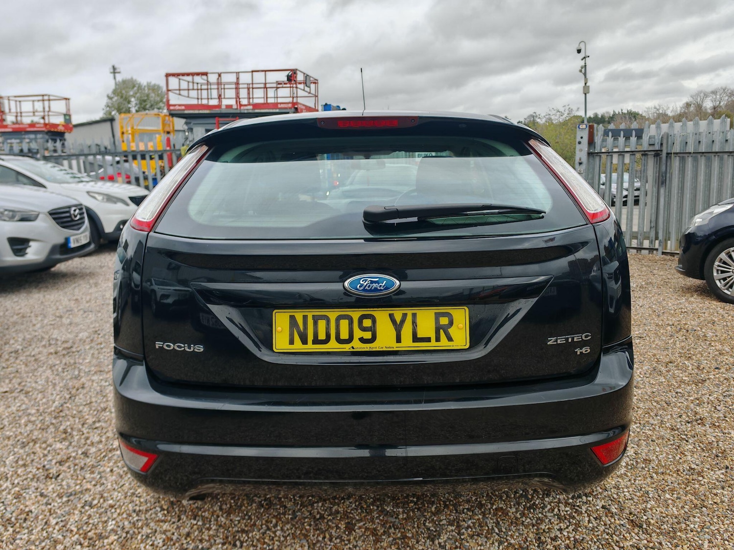 Used Ford Focus 2009 for sale - 76549686: Photo 8