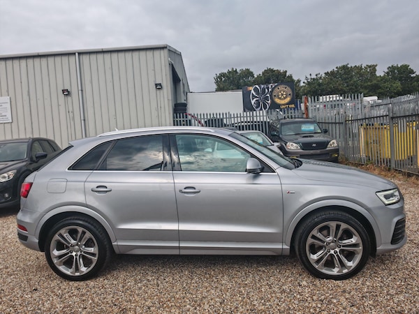 Used Audi Q3 2017 for sale - 75646695: Photo 33