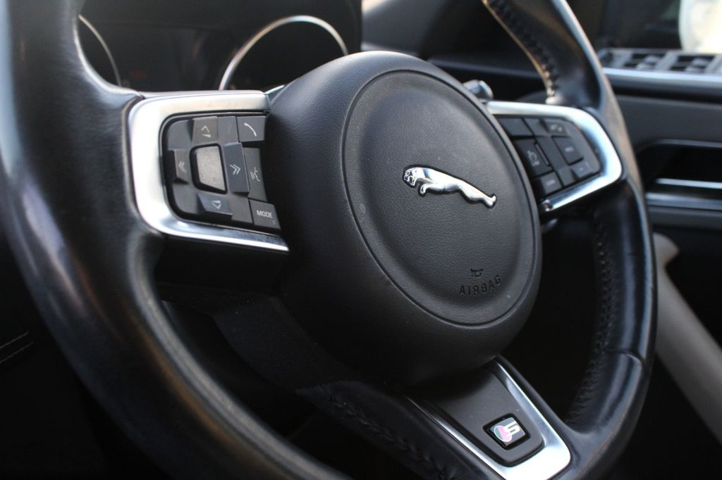 Used Jaguar F-Pace 2018 for sale - 77227477: Photo 19