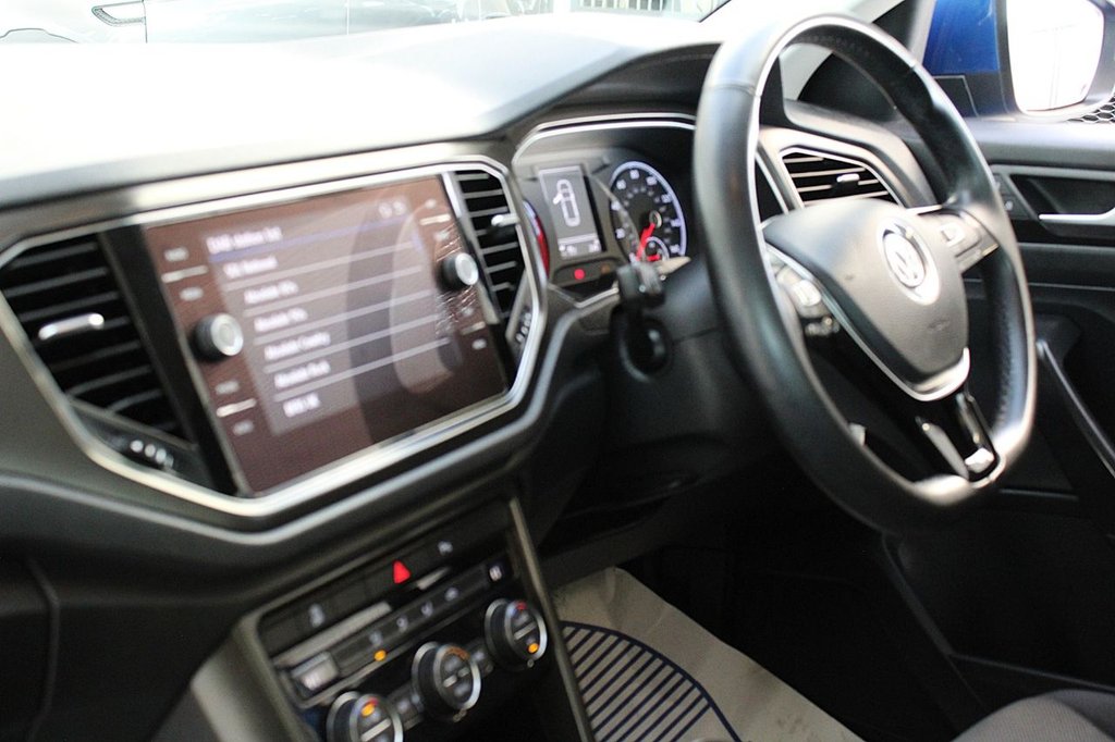 Used Volkswagen T-Roc 2019 for sale - 77236688: Photo 25