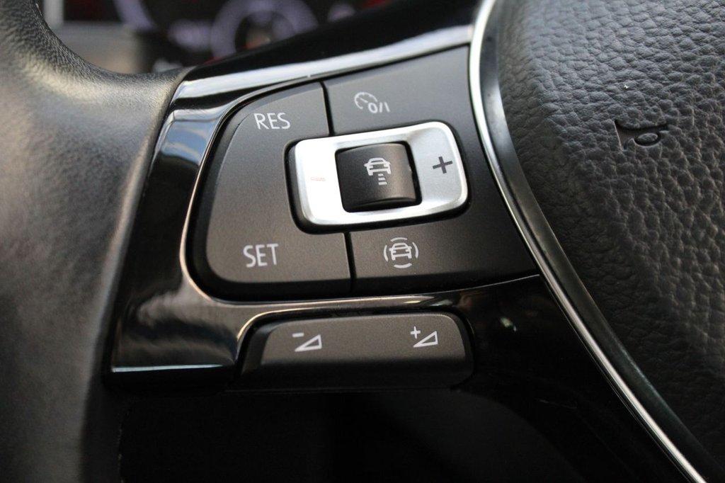 Used Volkswagen T-Roc 2019 for sale - 77236688: Photo 35