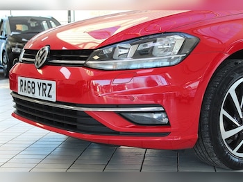 Used Volkswagen Golf 2019 for sale - 75689438: Photo