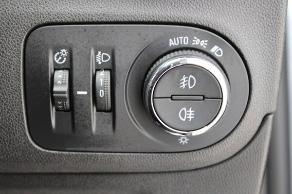 Used Vauxhall Crossland X 2018 for sale - 75689424: Photo 41