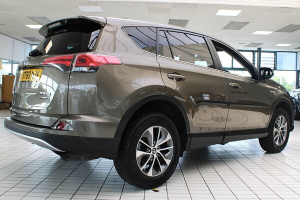 Used Toyota RAV4 2018 for sale - 75689440: Photo 12
