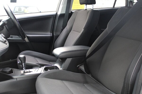 Used Toyota RAV4 2018 for sale - 75689440: Photo 25
