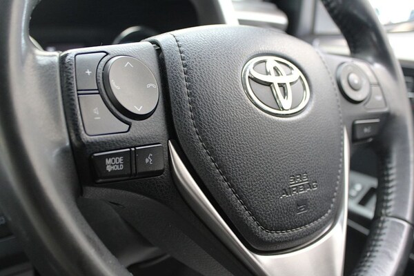 Used Toyota RAV4 2018 for sale - 75689440: Photo 40