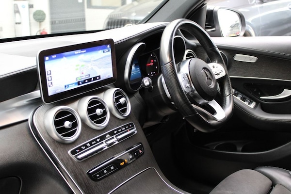 Used Mercedes-Benz GLC 2019 for sale - 75689389: Photo 15