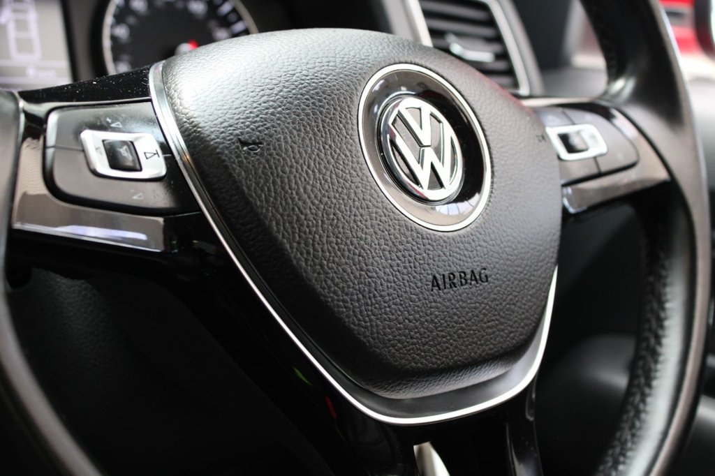 Used Volkswagen Amarok 2018 for sale - 77231391: Photo 40