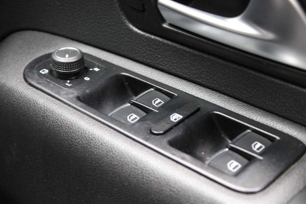 Used Volkswagen Amarok 2018 for sale - 77231391: Photo 44