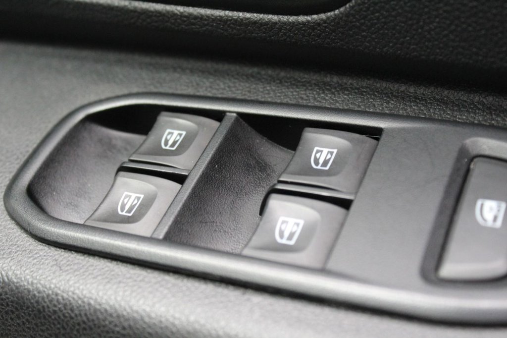 Used Dacia Duster 2022 for sale - 77520928: Photo 38