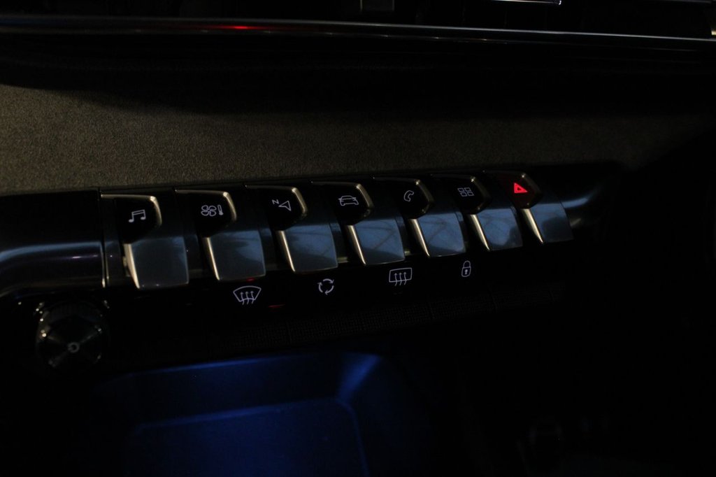 Used Peugeot 3008 2021 for sale - 77231456: Photo 33