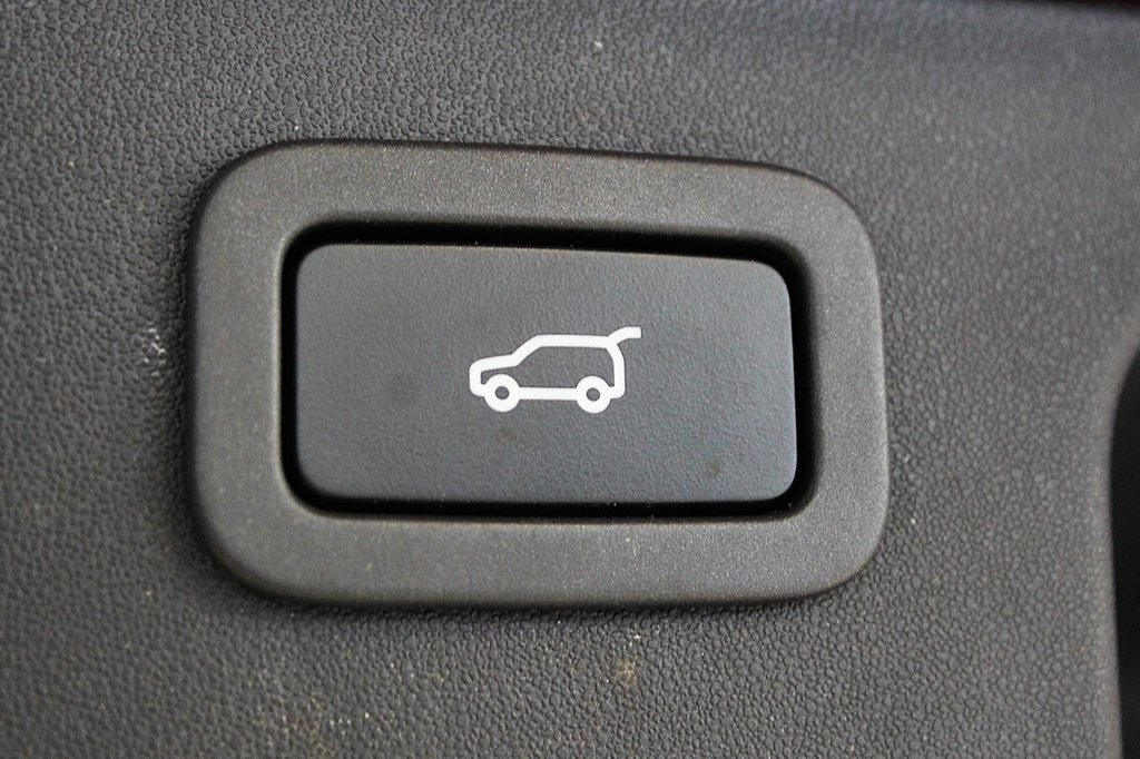 Used Land Rover Discovery Sport 2016 for sale - 77437209: Photo 24