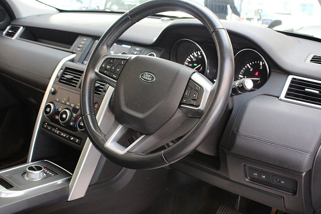 Used Land Rover Discovery Sport 2016 for sale - 77437209: Photo 47