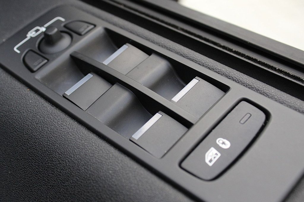 Used Land Rover Discovery Sport 2016 for sale - 77437209: Photo 49