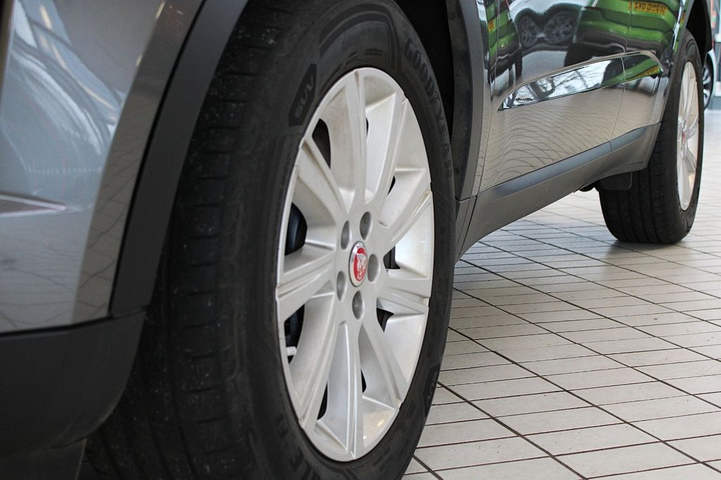 Used Jaguar E-Pace 2019 for sale - 77231464: Photo 6