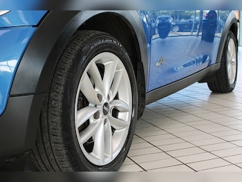 Used MINI Countryman 2011 for sale - 75947754: Photo