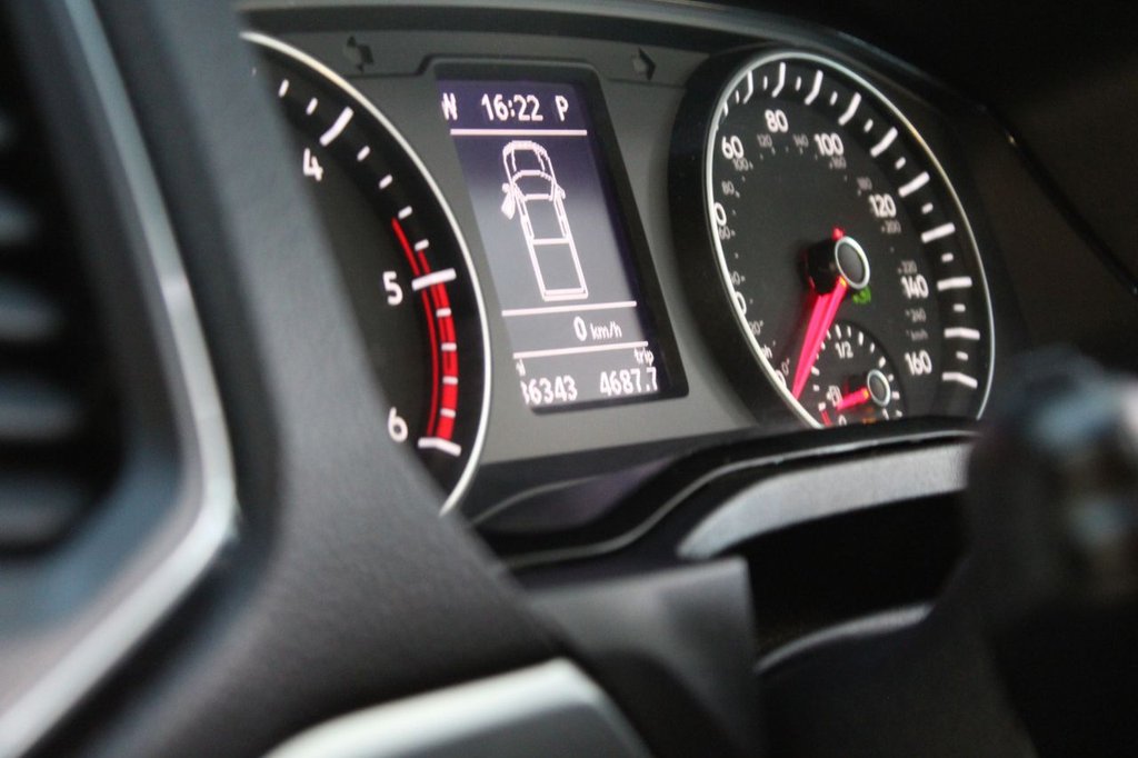 Used Volkswagen Amarok 2019 for sale - 77231400: Photo 40