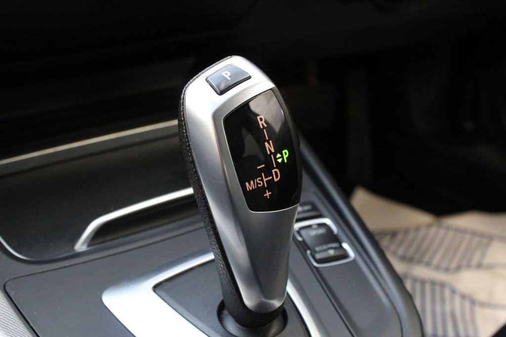 Used Volkswagen Golf 2016 for sale - 77990923: Photo 40