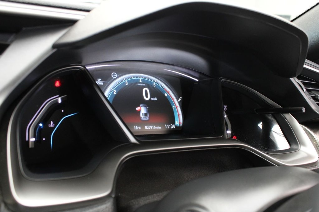 Used Honda Civic 2017 for sale - 77231421: Photo 44