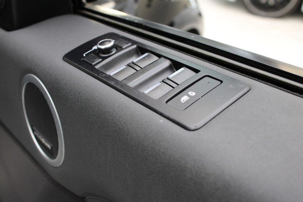 Used Land Rover Discovery 2018 for sale - 76345304: Photo 47