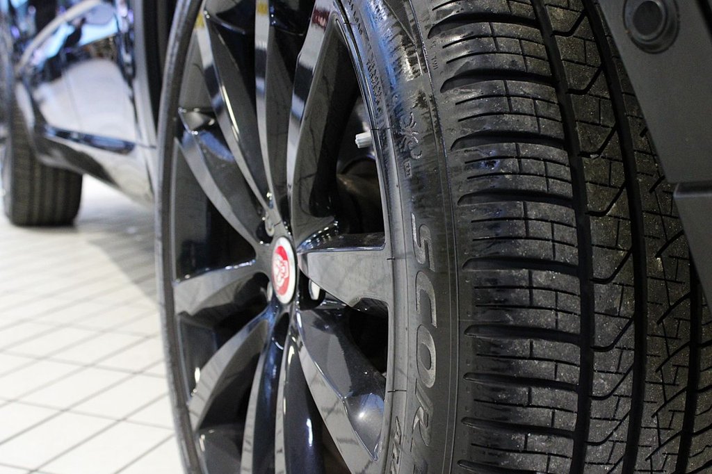 Used Jaguar E-Pace 2018 for sale - 77408252: Photo 22