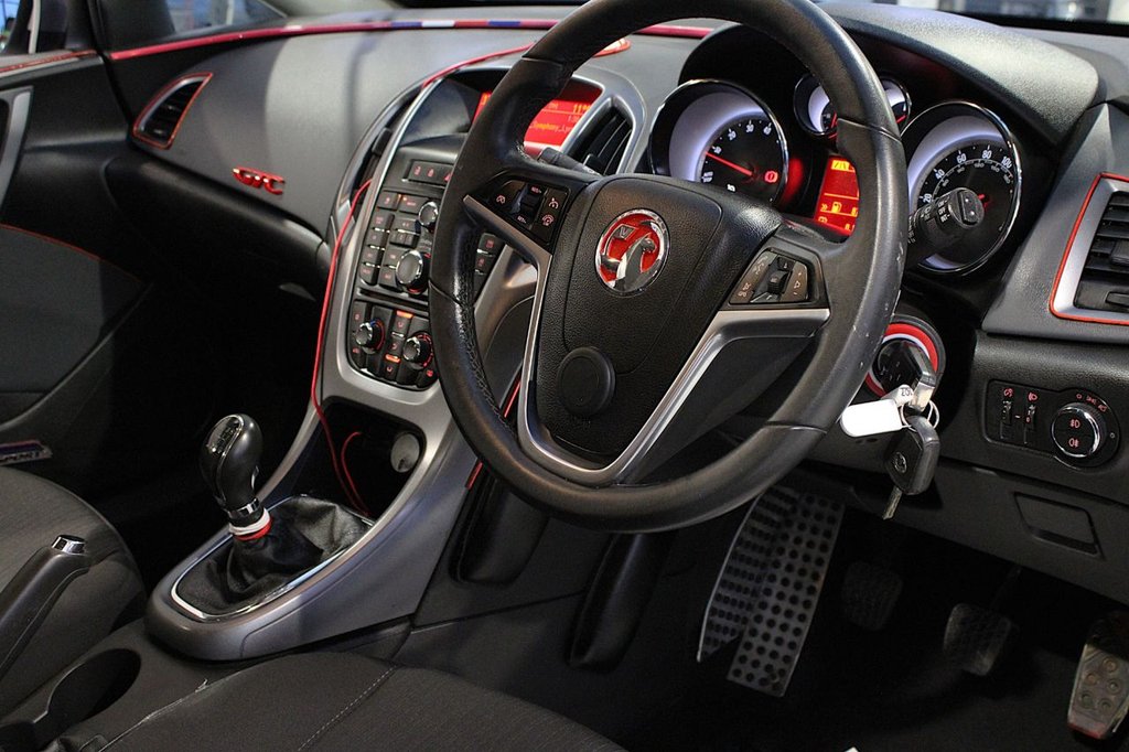 Used Vauxhall Astra GTC 2015 for sale - 77547257: Photo 39