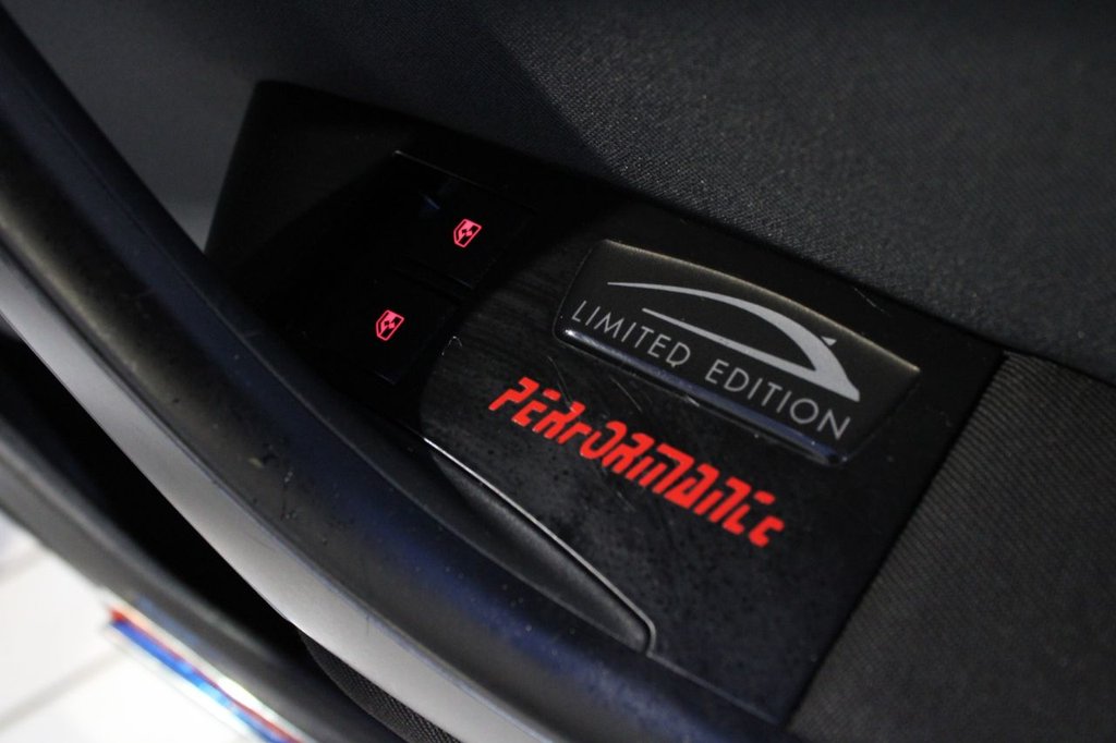 Used Vauxhall Astra GTC 2015 for sale - 77547257: Photo 42