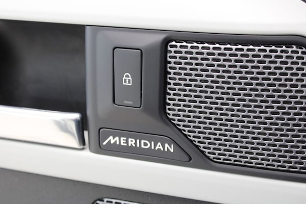 Used Land Rover Defender 2020 for sale - 75799047: Photo 35