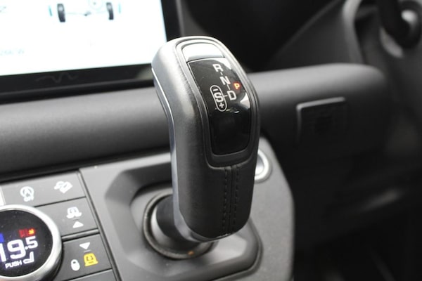 Used Land Rover Defender 2020 for sale - 75799047: Photo 47