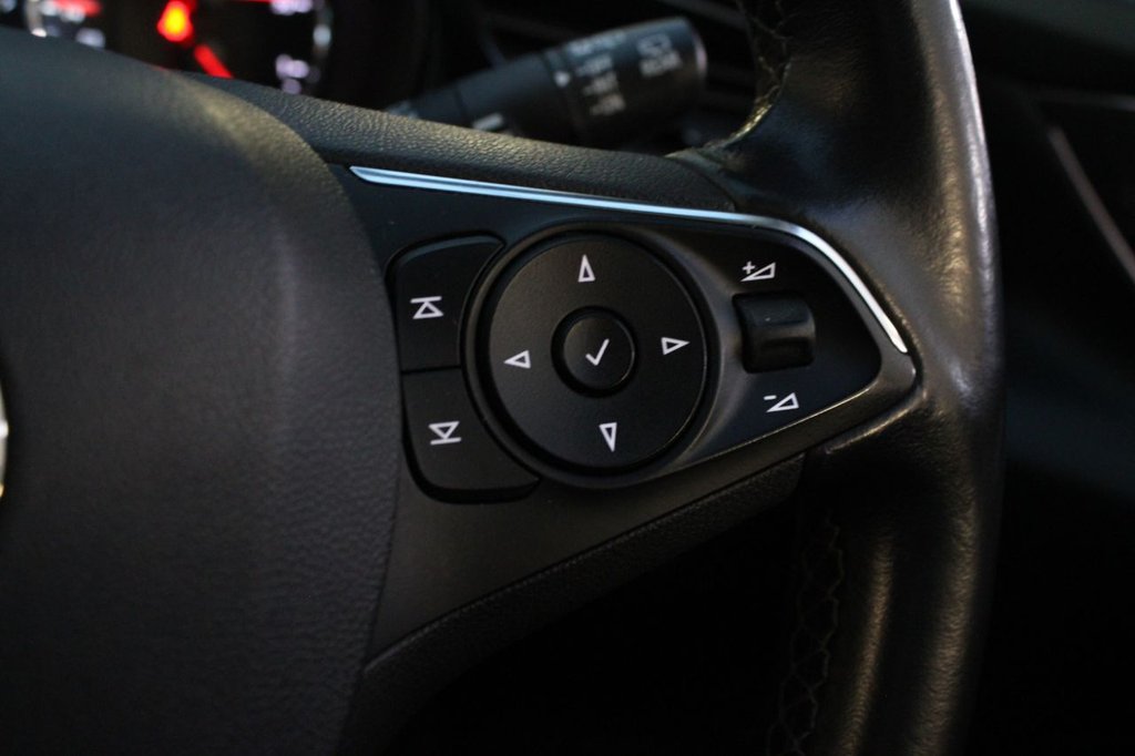 Used Vauxhall Insignia 2017 for sale - 77227607: Photo 38