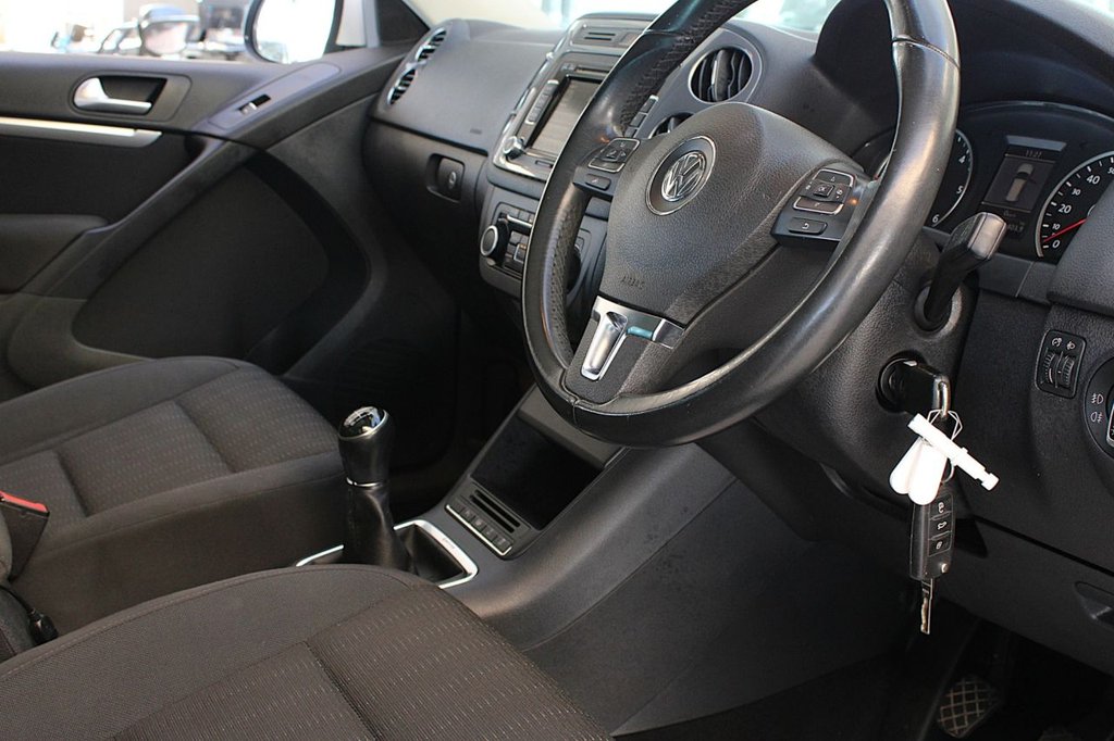 Used Volkswagen Tiguan 2012 for sale - 77231417: Photo 41