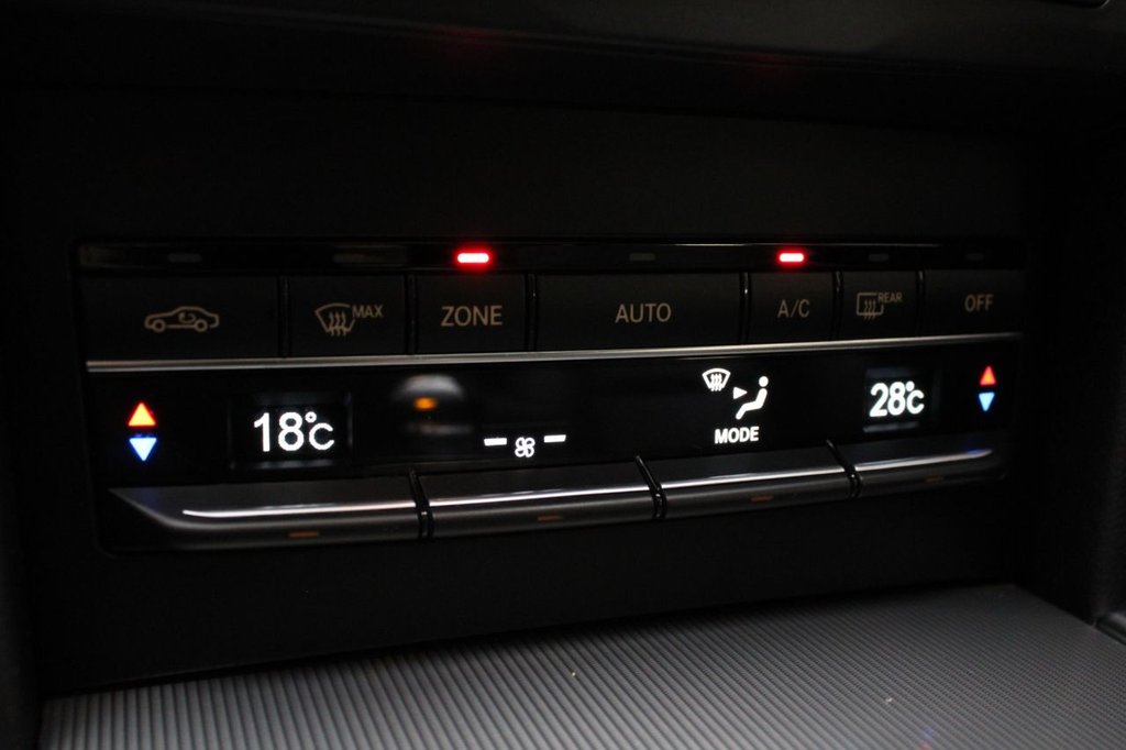 Used Mercedes-Benz E Class 2016 for sale - 77355653: Photo 34