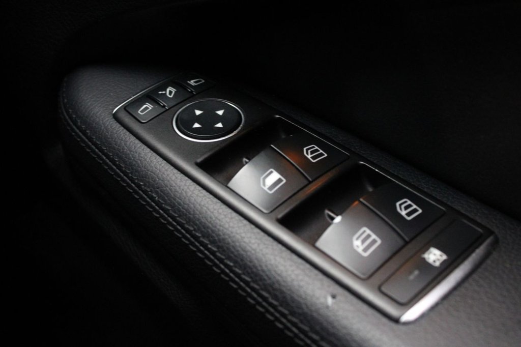 Used Mercedes-Benz E Class 2016 for sale - 77355653: Photo 41