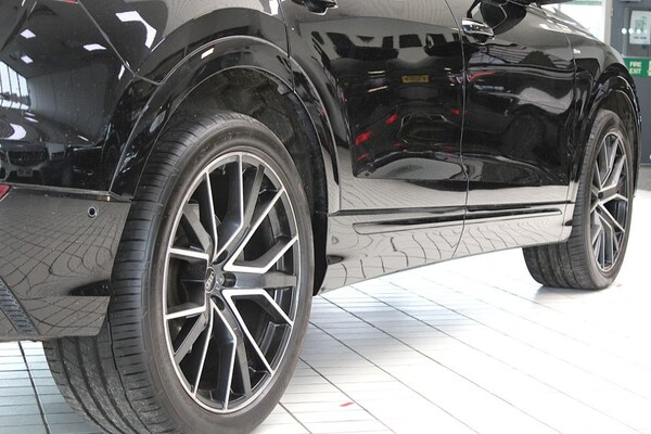 Used Audi Q8 2021 for sale - 75689453: Photo 12