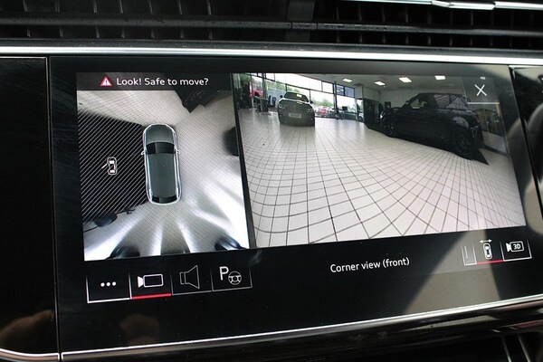 Used Audi Q8 2021 for sale - 75689453: Photo 36