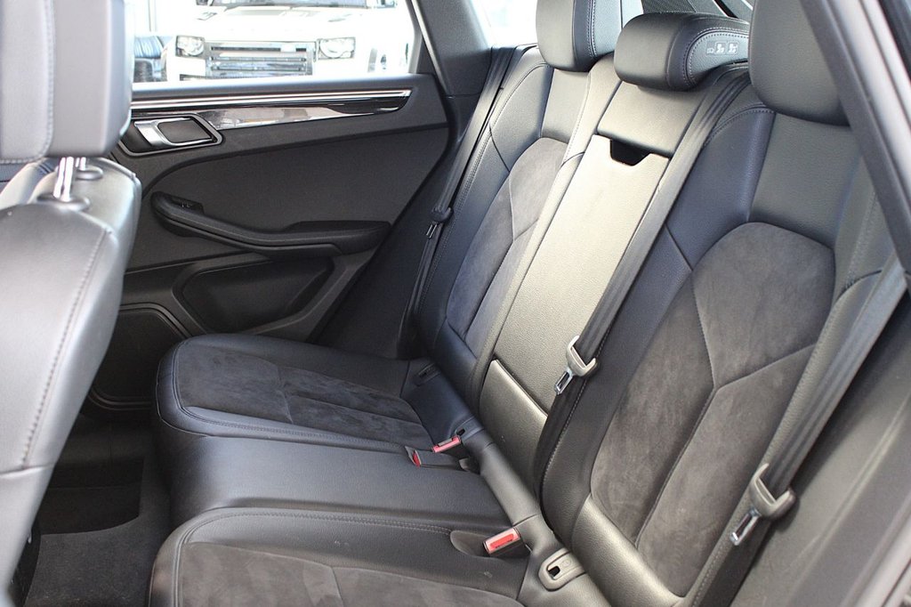 Used Porsche Macan 2017 for sale - 77327600: Photo 27