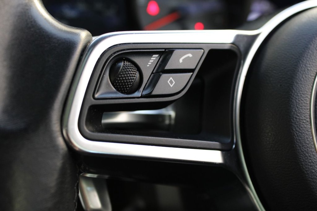 Used Porsche Macan 2017 for sale - 77327600: Photo 46