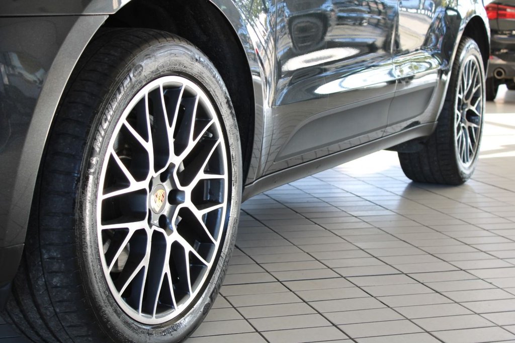 Used Porsche Macan 2017 for sale - 77327600: Photo 6