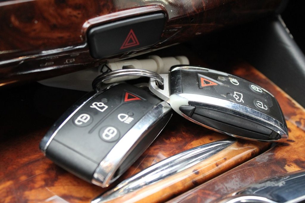 Used Jaguar XK 2011 for sale - 77692702: Photo 43