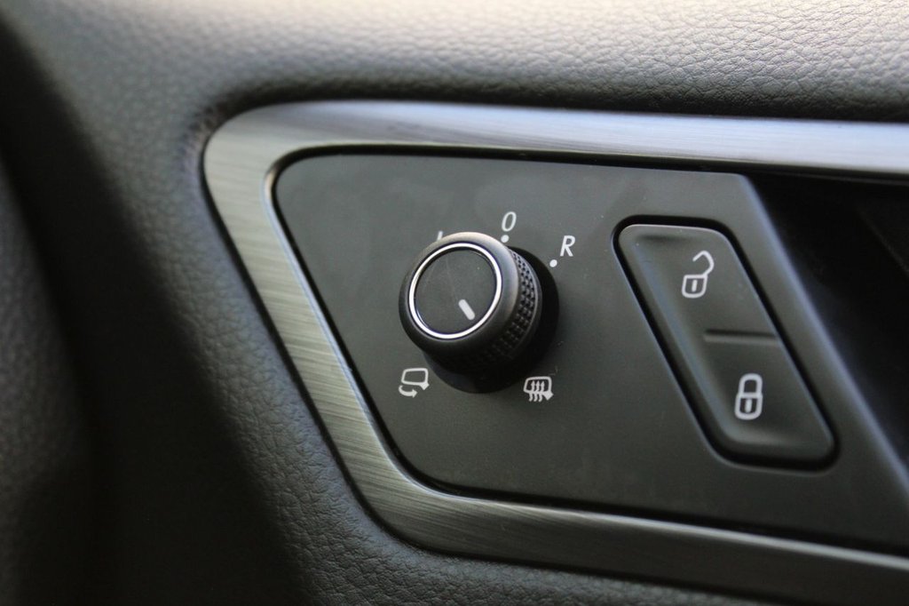 Used Volkswagen Golf 2019 for sale - 77231411: Photo 41